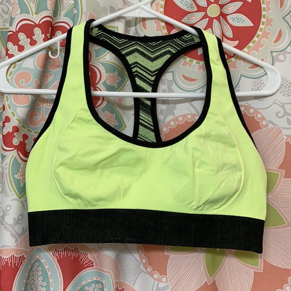 Lululemon reversible sports bra - Picture 3 of 3